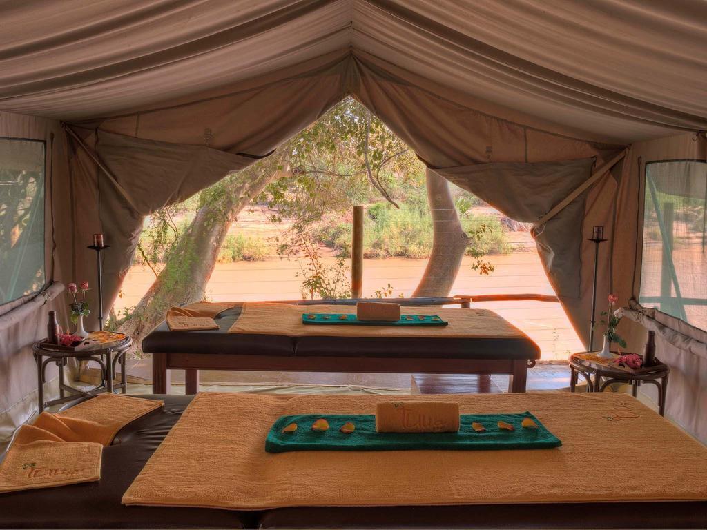 Sarova Shaba Game Lodge Archers Post Εξωτερικό φωτογραφία