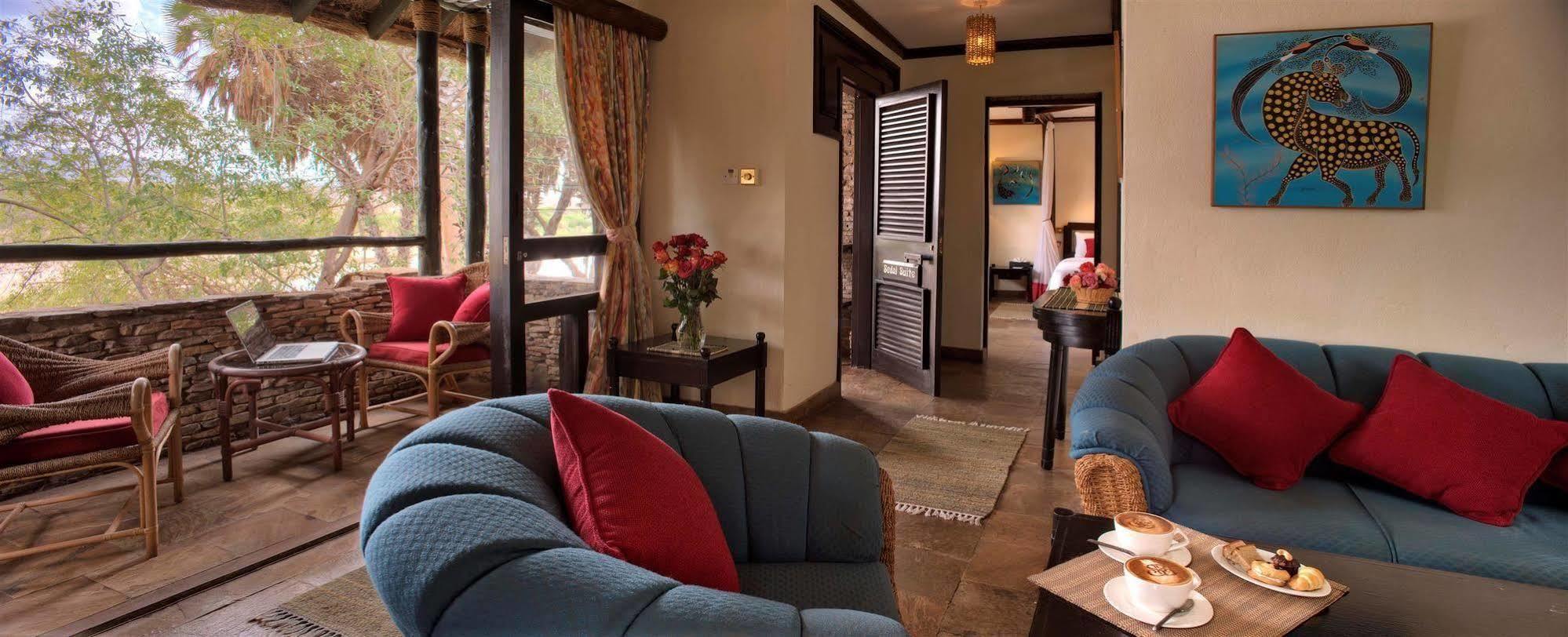 Sarova Shaba Game Lodge Archers Post Εξωτερικό φωτογραφία